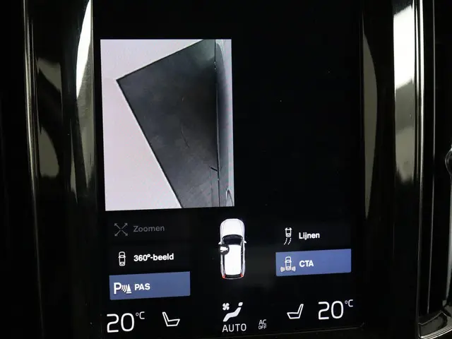 Volvo XC60 2.0 T5 AWD Inscription 2018 Benzine 32