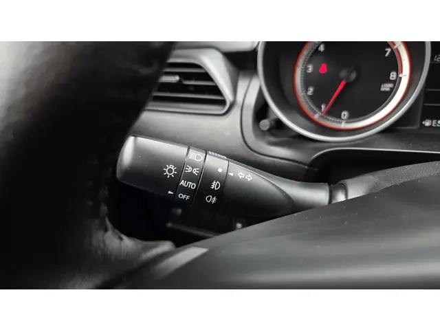 Suzuki Swift 1.0 Sportline 2019 Benzine 17