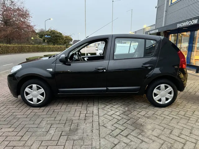 Dacia Sandero 1.2 Aniversare 2012 Benzine 3