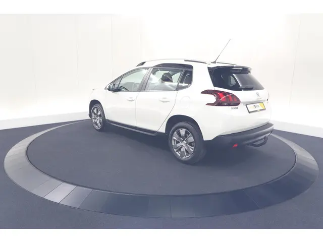 Peugeot 2008 PureTech 110 Blue Lion 2017 Benzine 62