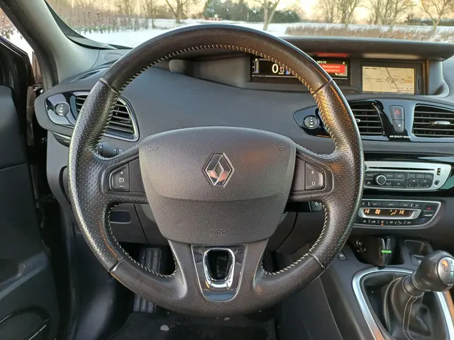 Renault Grand Scénic 1.5 dCi Bose 2014 Diesel 41