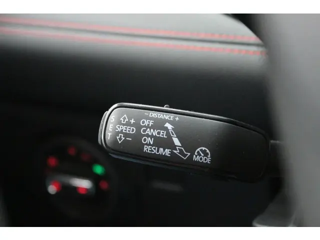 SEAT Arona 1.0 TSI FR Business Intense 2021 Benzine 23