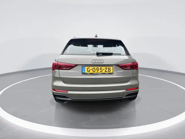 Audi Q3 35 TFSI 150pk S-Tronic S Edition 2020 Benzine 6