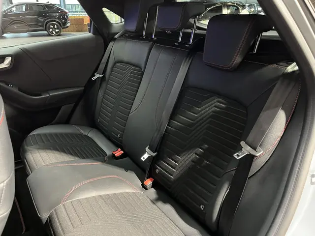 Ford Puma 1.0 EcoBoost Hybrid Titanium 2021 Benzine 8