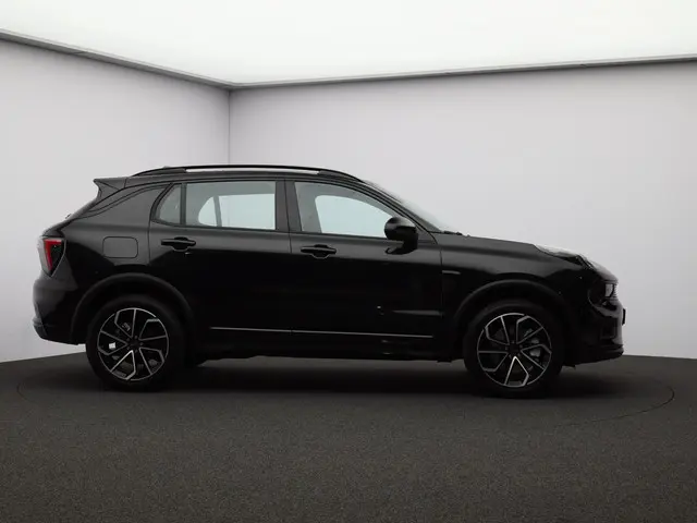 Lynk & Co 01 1.5 Core 2025 Hybride Benzine 11