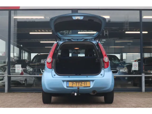 Opel Agila 1.0 Berlin 2014 Benzine 11