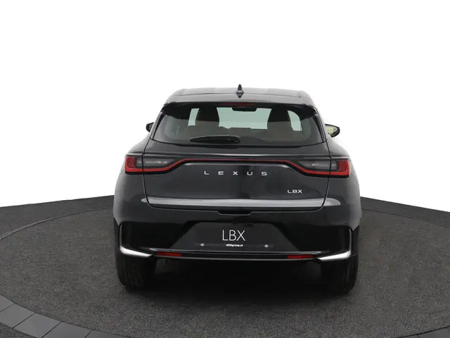 Lexus LBX Relax 2WD 2026 Hybride Benzine 53