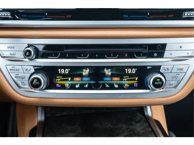 BMW 7 Serie Sedan 745e 2021 Hybride Benzine 13