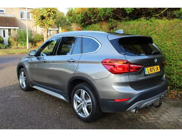 BMW X1 SDrive18i High Executive 2019 Benzine 5