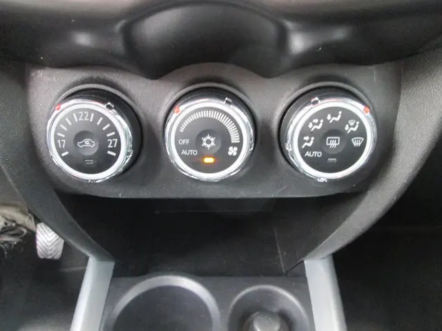 Mitsubishi ASX 1.6 Cleartec Invite 2014 Benzine 13