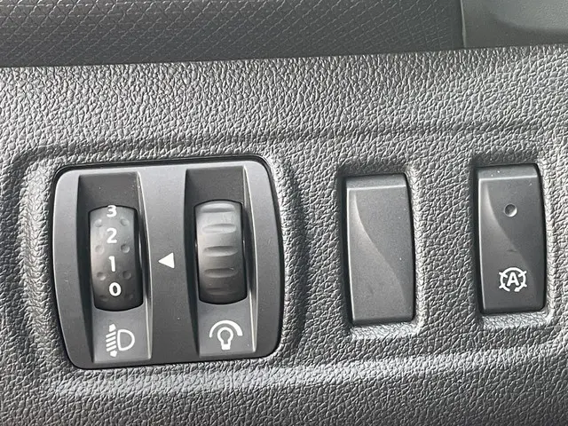 Renault Clio Estate 0.9 TCe Intens 2018 Benzine 23