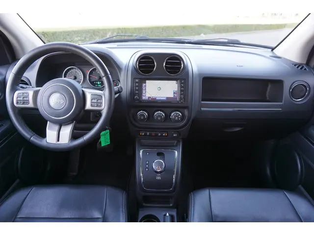 Jeep Compass 2.4 Limited 4WD AUTOMAAT 2012 Benzine 8