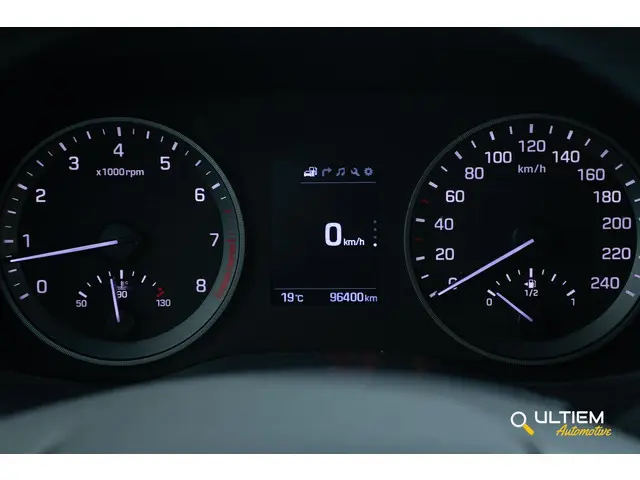 Hyundai Tucson 1.6 GDi i-Motion 2017 Benzine 10