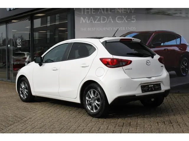 Mazda 2 1.5 Skyactiv-G Comfort 2023 Benzine 4