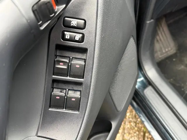 Toyota Verso 1.8 VVT-i Business 2013 Benzine 9