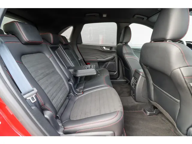 Ford Kuga 2.5 PHEV ST-Line X 2022 Hybride Benzine 8