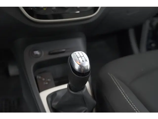 Renault Captur TCe 90 Limited 2018 Benzine 41