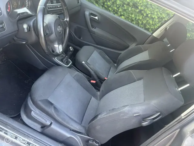 Volkswagen Polo 1.2 Easyline 2025 Benzine 18