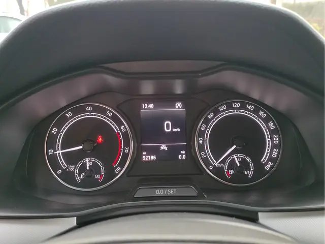 Škoda Kamiq 1.0 TSI Sport Business 2020 Benzine 14