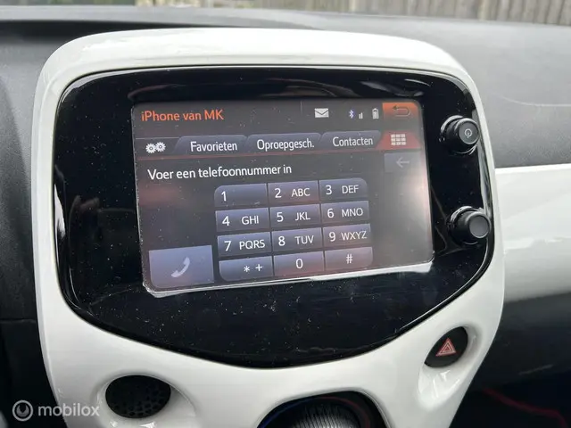 Toyota Aygo 1.0 VVT-i x-play LM / airco / LED 2016 Benzine 18