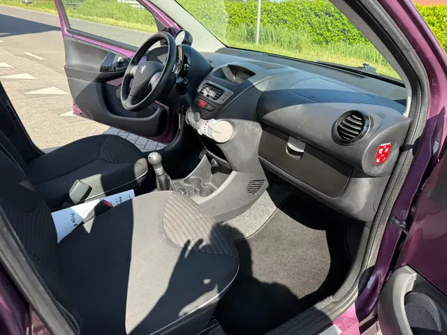 Peugeot 107 1.0 Envy RIJKLAARPRIJS! 2013 Benzine 9