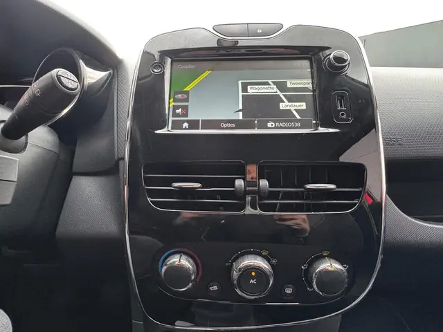 Renault Clio 0.9 TCe ECO Night&Day 2014 Benzine 13