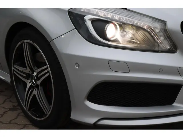 Mercedes-Benz A-Klasse 250 Sport Ambition 2014 Benzine 13