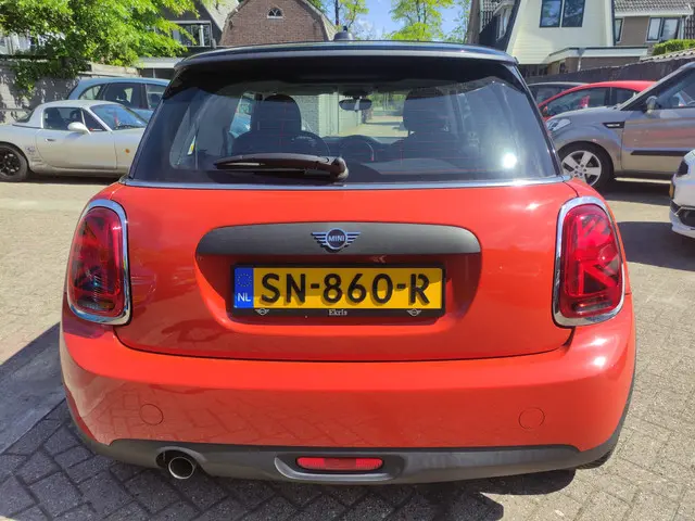 MINI One 3