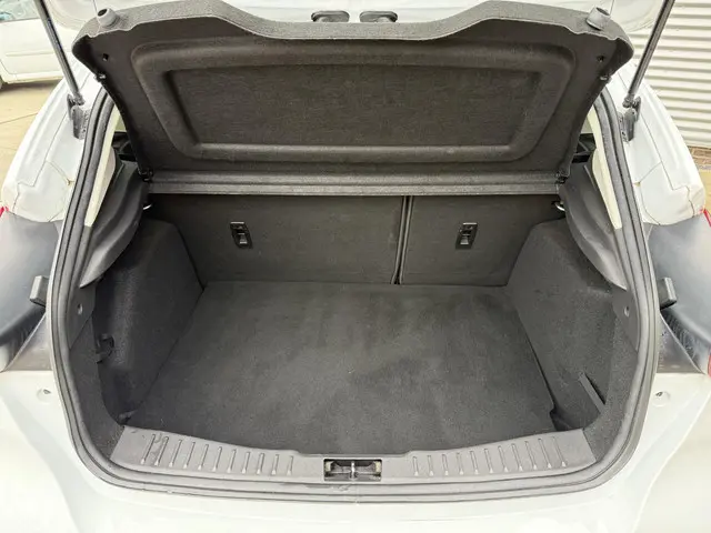 Ford Focus 1.0 Titanium Edition 2015 Benzine 28