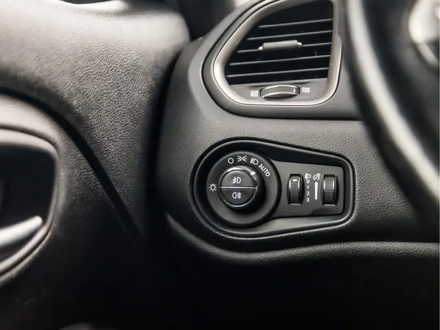 Jeep Renegade 1.3T-e Freedom Sport 2020 Benzine 23