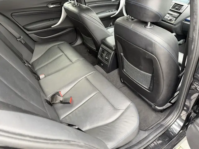 BMW 1 Serie 120i M Sport High Executive 2017 Benzine 8