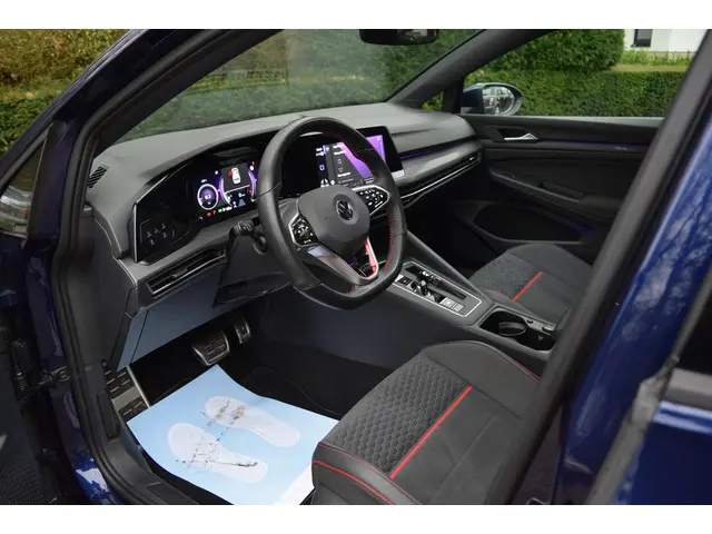 Volkswagen Golf 2.0 TSI GTI 2022 Benzine 3