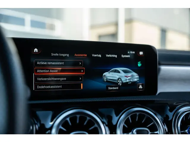Mercedes-Benz CLA 250 e AMG 2020 Hybride Benzine 34