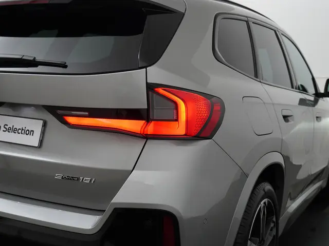 BMW X1 sDrive18i 2025 Benzine 29