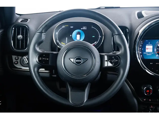 MINI Countryman Cooper SE ALL4 2022 Hybride Benzine 36