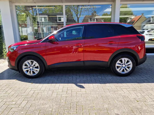 Peugeot 3008 1.2T Automaat 130pk Active 2019 Benzine 18
