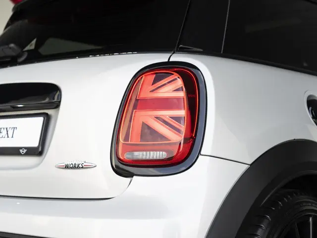 MINI 3-Deurs John Cooper Works 2022 Benzine 14