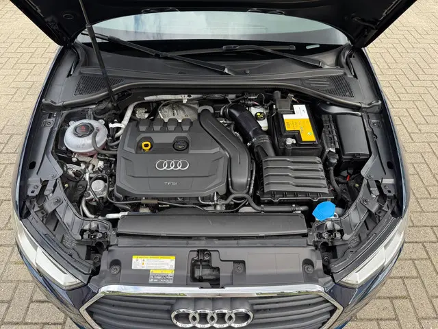 Audi A3 Sportback 1.5 TFSI CoD Pro Line 2018 Benzine 35