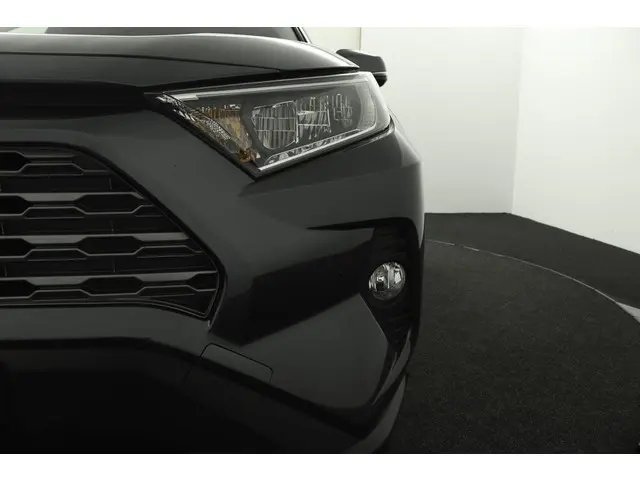 Toyota RAV4 2.5 Hybrid AWD Dynamic 2019 Hybride Benzine 35