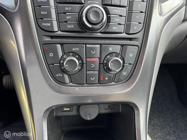Opel Astra Sports Tourer 1.4 Turbo Sport 2012 Benzine 9