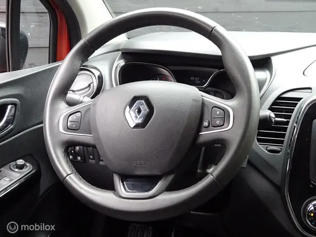Renault Captur 0.9 TCe Limited 2017 Benzine 23