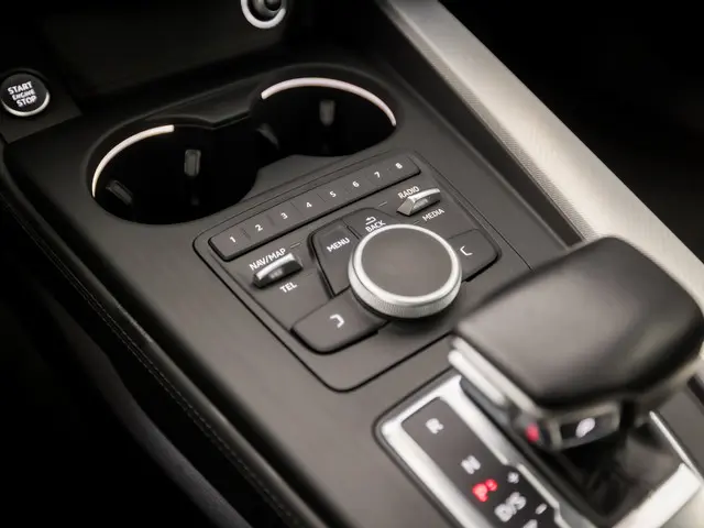 Audi A4 Avant 2.0 TFSI ultra Sport 2016 Benzine 30