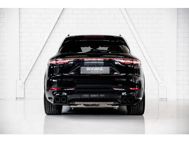 Porsche Cayenne 3.0 E-Hybrid 2021 Hybride Benzine 4