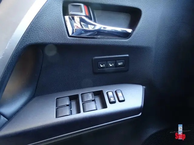 Toyota RAV4 2.5 Hybrid Energy Plus 2018 Hybride Benzine 13