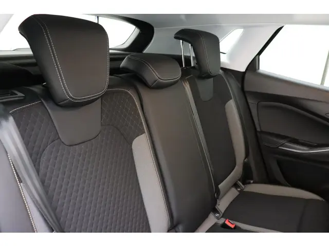 Opel Grandland X 1.2 Turbo Business + 2019 Benzine 15