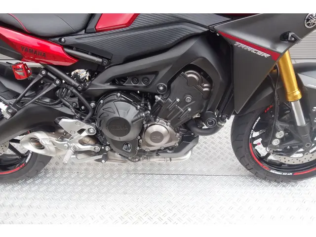 Yamaha TRACER 900 ABS 2015 Benzine 9
