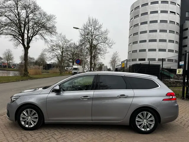Peugeot 308 SW 1.2 PureTech Allure 2019 Benzine 2