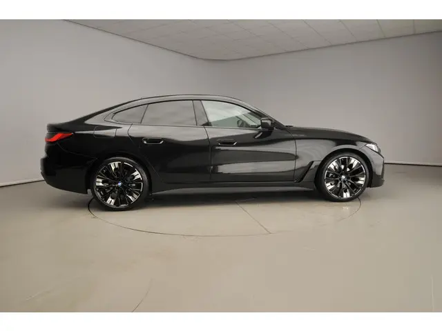 BMW 4 Serie Gran Coupé 420i 2025 Benzine 4