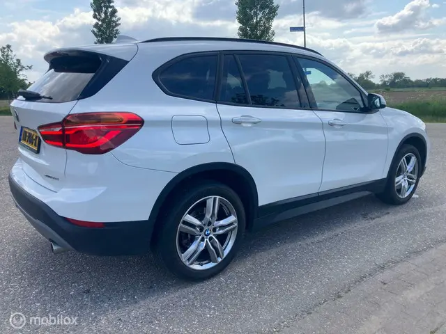BMW X1 20i High Executive leder aut camera 2018 Benzine 5