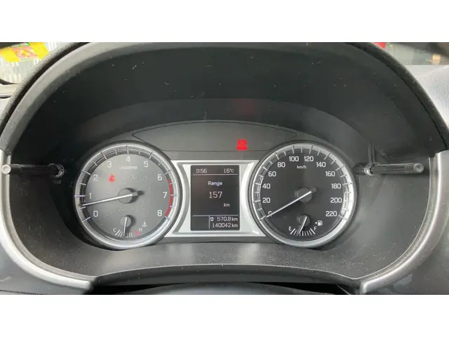 Suzuki Vitara 1.6 Exclusive 2015 Benzine 9